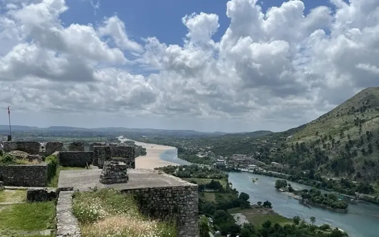Anreise nach Albanien und Fahrt nach Shkodra