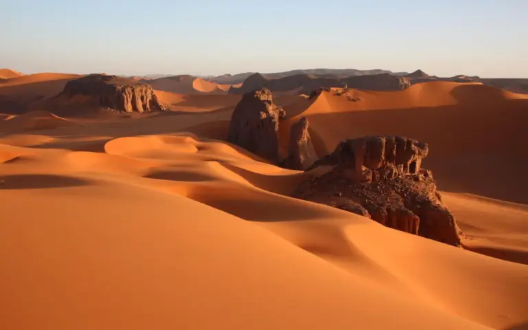 Wüstenträume wahr gemacht: Drei der schönsten Saharaziele in einer Reise!