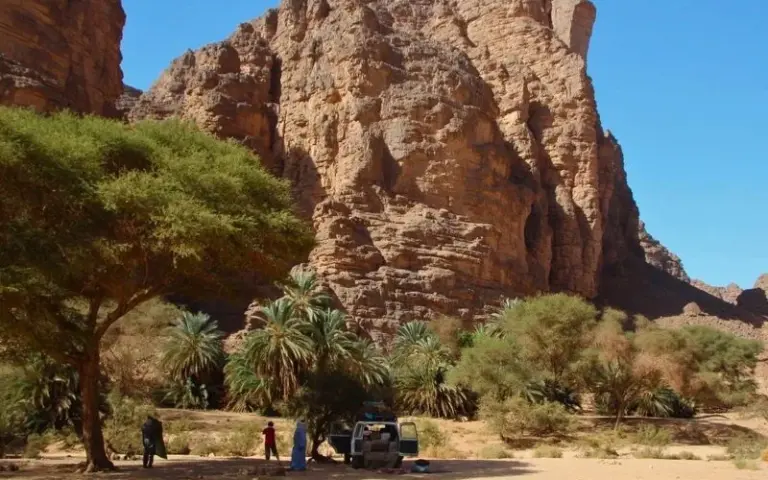 Am Rand des Tassili n`Ajjer das Tal von Essendilene - eine Welt für sich!