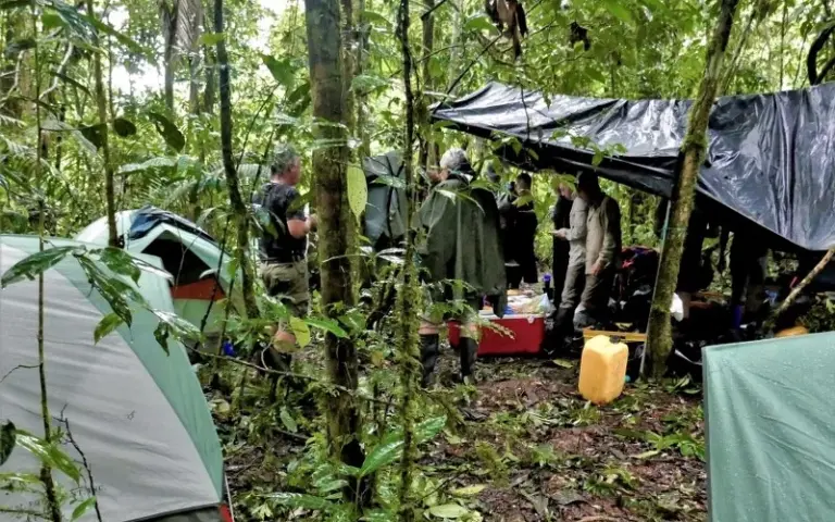 Lautlos mit dem Kayak durch die Megadiversität des Amazonas