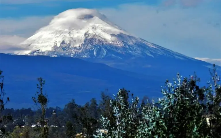 Flug nach Quito und Fahrt über die Straße der Vulkane