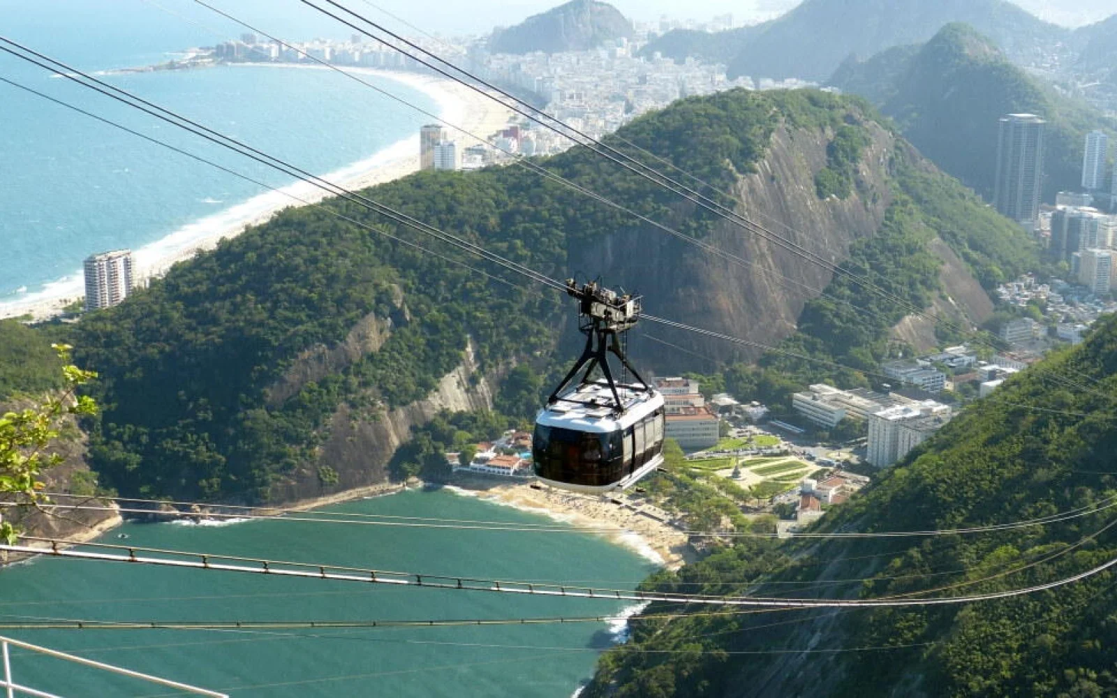 Atemberaubende Blicke über Rio – bei der Fahrt mit der Zahnradbahn zum Corcovado
