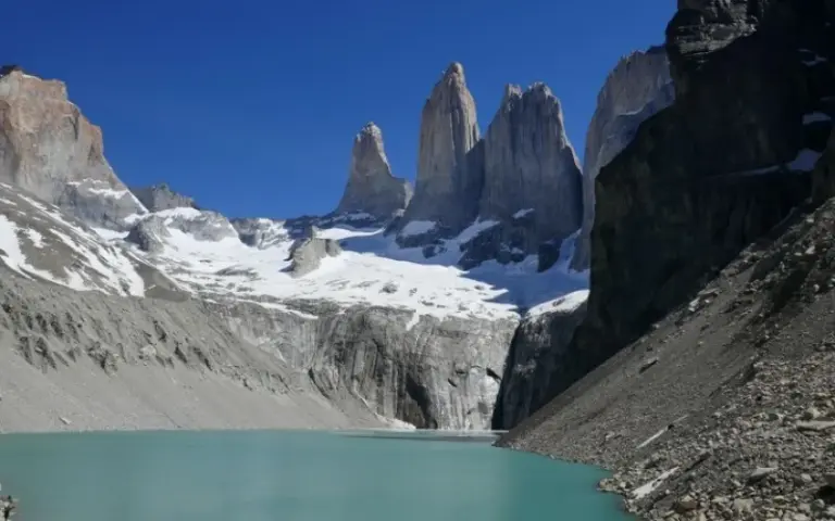 Wanderungen im Nationalpark Torres del Paine und Fahrt nach Puerto Natales