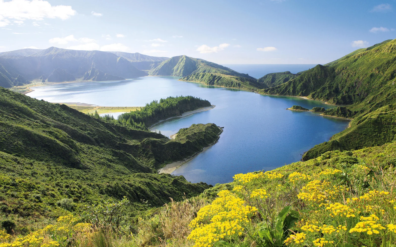 Ebenfalls beeindruckend - der Lagoa do Fogo im Inselinneren