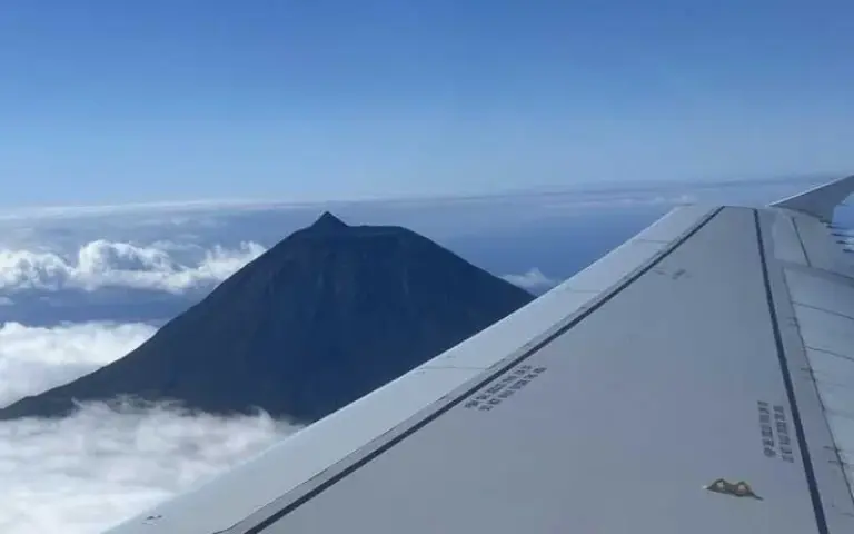 Fährfahrt nach Faial und Rückflug von Horta
