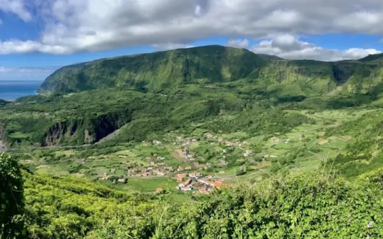  Wanderung entlang der Steilküste