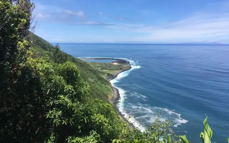 Fährfahrt nach São Jorge und Steilküstenwanderung