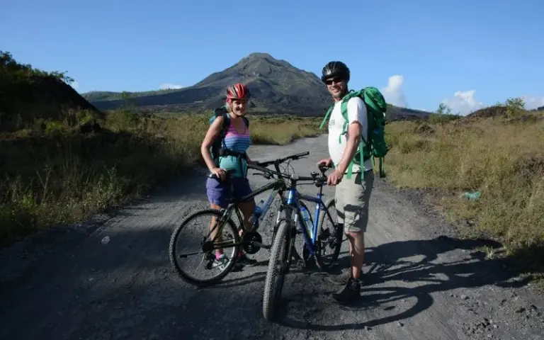 Wandern, Bootstour und Radeln am Vulkan Gunung Batur