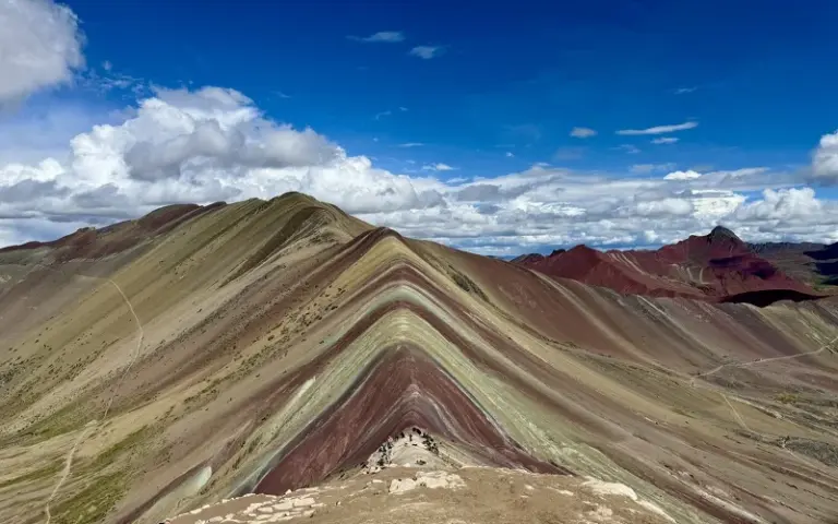 Trekking zum Vinicunca-Regenbogenberg und weiter ins Rote Tal