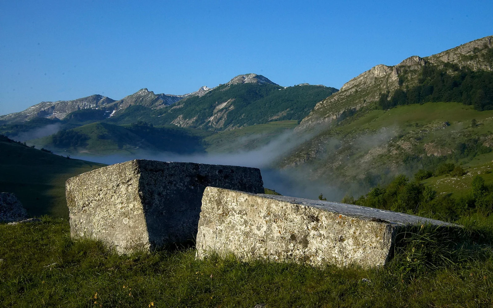 Bjelasnica – grandiose Bergpanoramen auf dem Weg zum höchsten Gipfel 