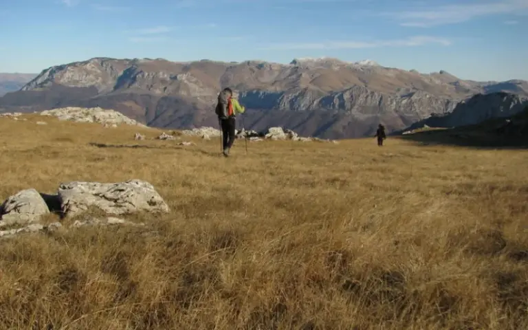 Zum höchsten Gipfel der Region, der Bjelašnica