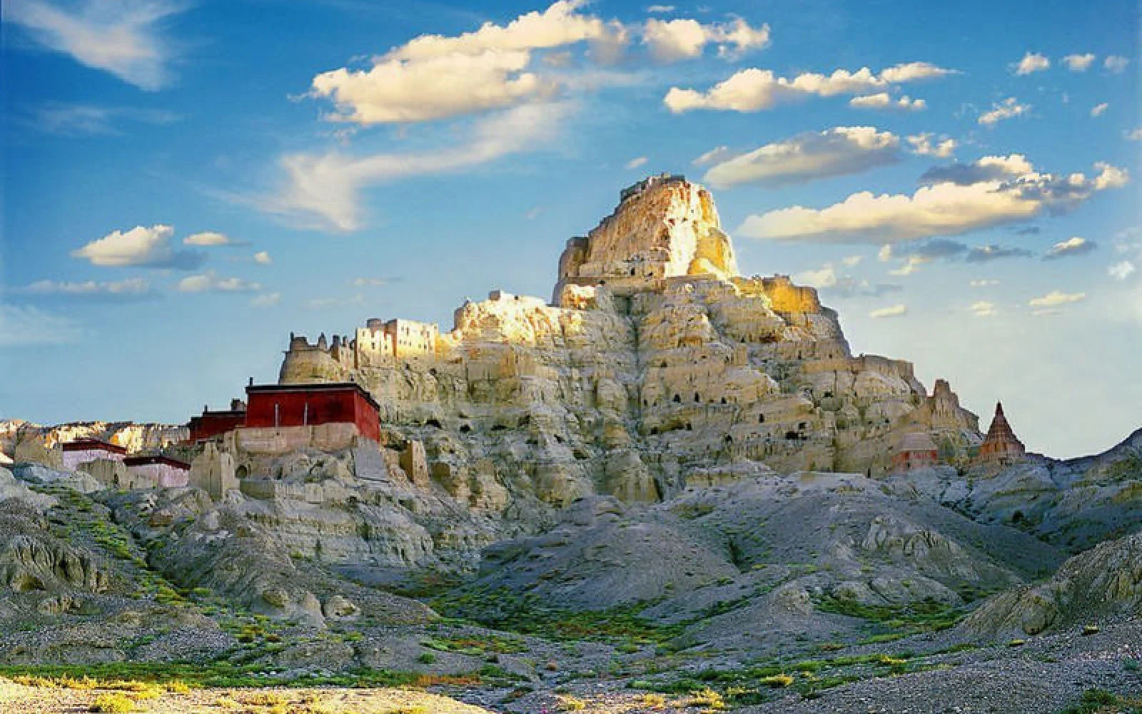In Westtibet erkunden Sie die einstigen Königreiche Guge und Shangshung.