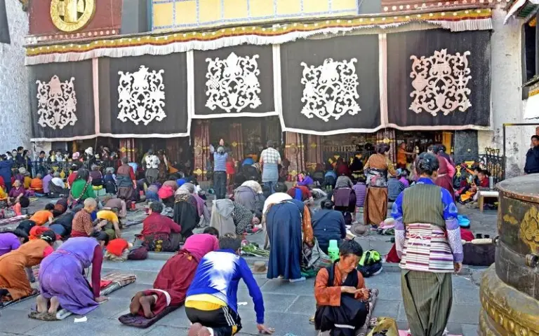 Altstadt von Lhasa und Besichtigung des Jokhang-Tempels