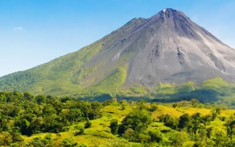 Vulkanbesteigung und Fahrt nach La Fortuna