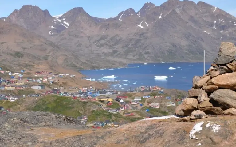 Wanderung auf den Hausberg von Tasiilaq