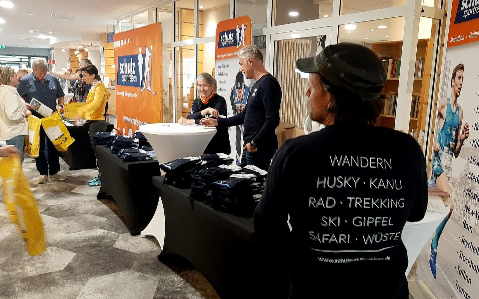 Startunterlagen, Laufbriefing und Vorfreude auf den Rennsteiglauf