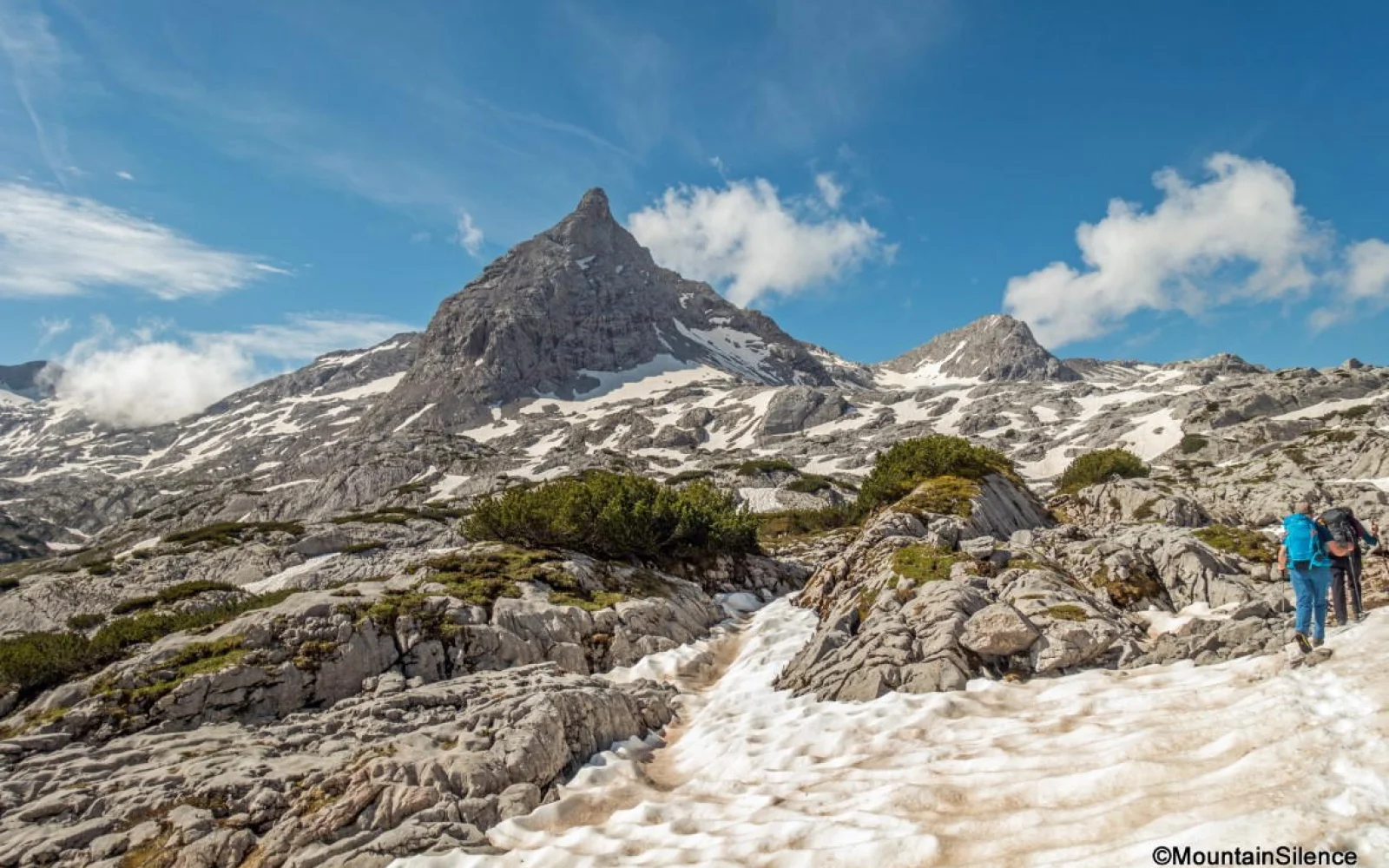 Dieses imposante Bild bietet sich Ihnen beim Aufstiegs zum Riemannhaus
