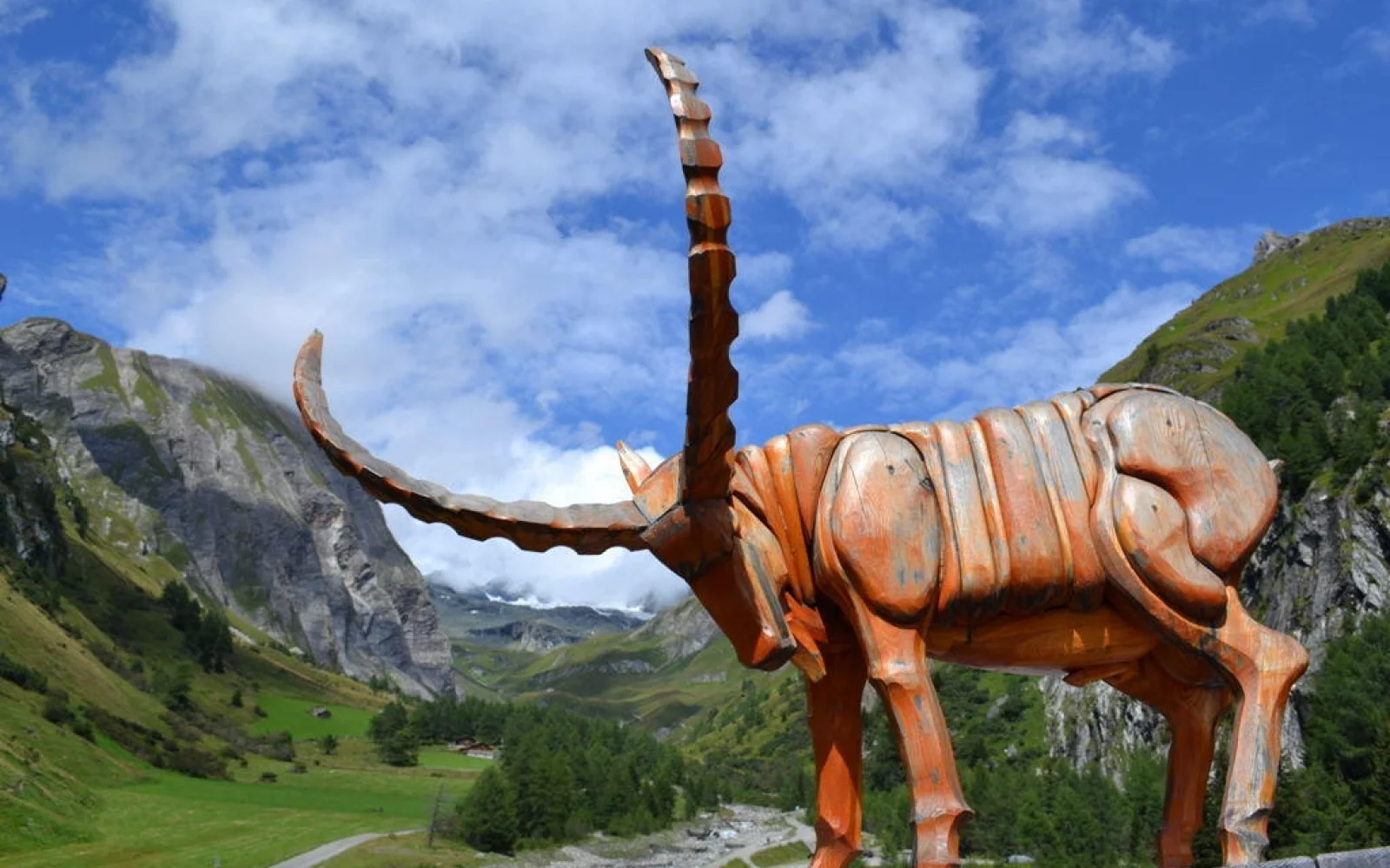 Mit Glück zeigt sich Ihnen der Großglockner, der höchste Berg Österreichs