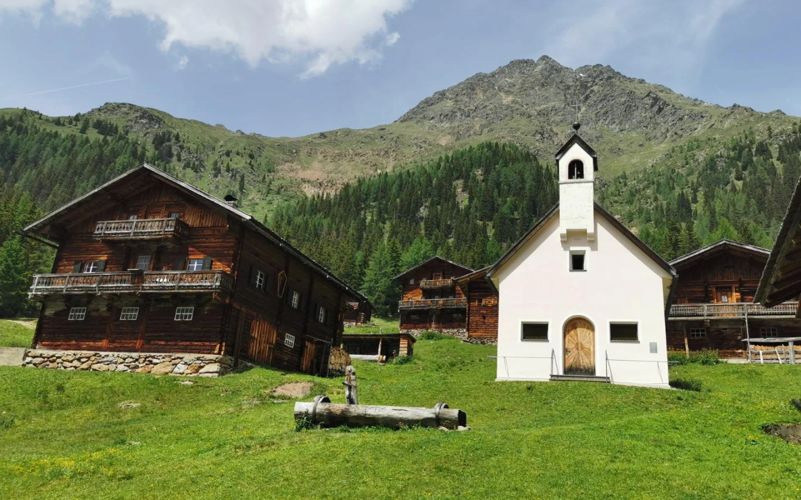 Die Oberstalleralm mit ihren 16 Almhütten (Foto: Markus Berger)