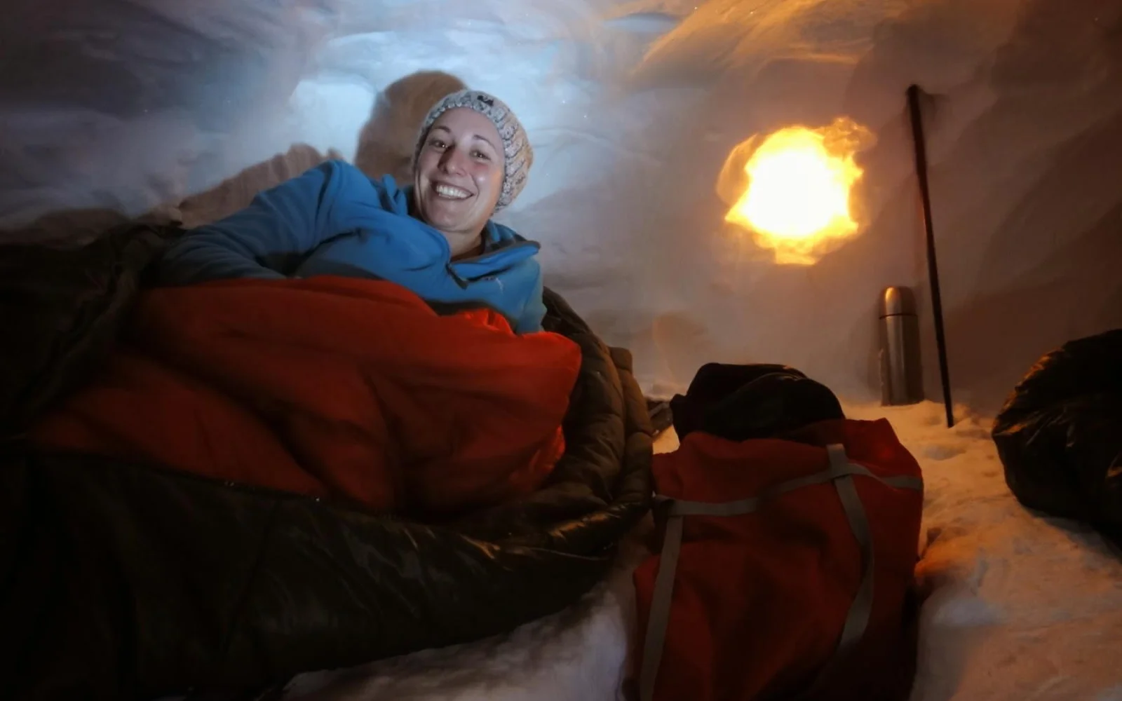 Wer möchte, übernachtet optional im selbstgebauten Iglu