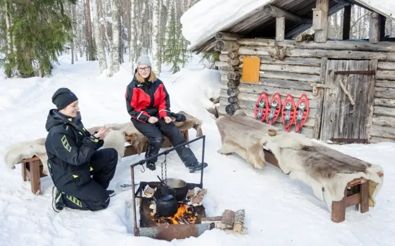 Schneeschuhwanderung und Rauchsauna