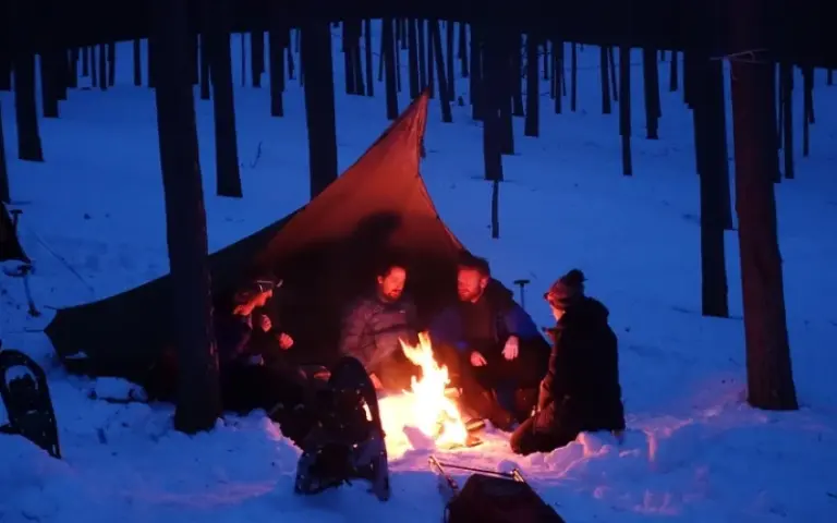 Skitour mit Pulkas zurück zum Sami-Hof