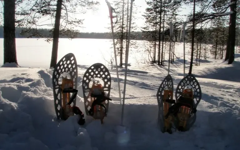 Erste Schneeschuhtour zu den Stromschnellen von Lounatkoski