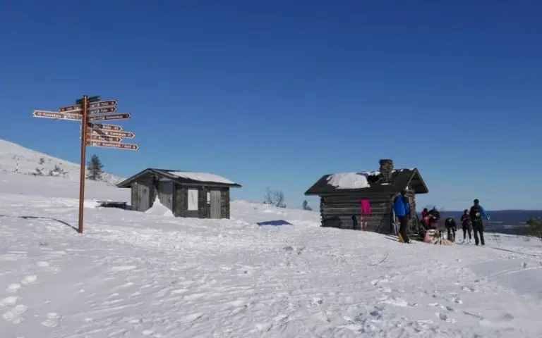  Skiwanderung rund um Raattama