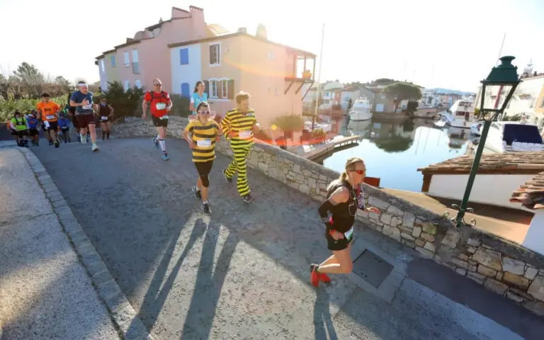 „Das Auge läuft mit” heißt es beim Saint-Tropez-Marathon