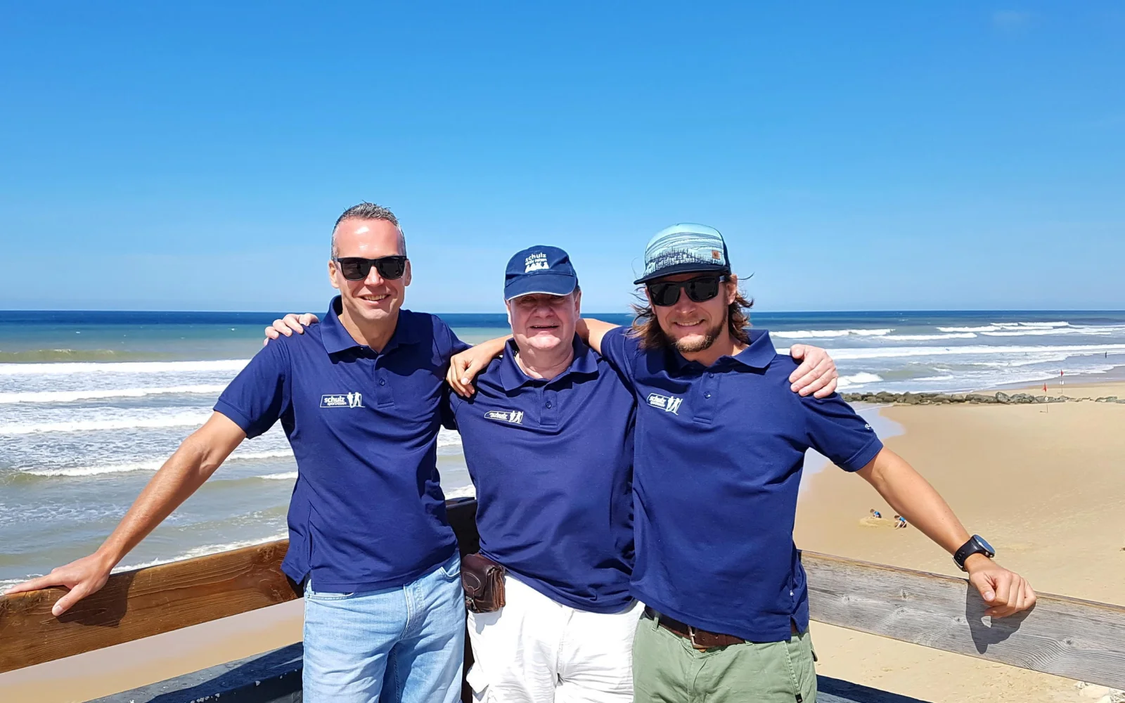 Unser Medoc-Reiseleitetrio Tino, Ecki und Stefan (v.l.)