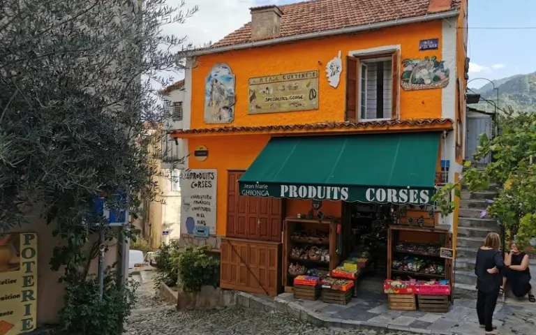 Corte: Stadtbesichtigung, Wanderung ins Tavignano-Tal und Weinprobe