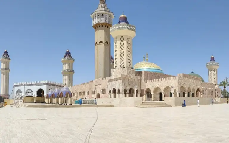 Über die heilige Stadt Touba nach Kaolack