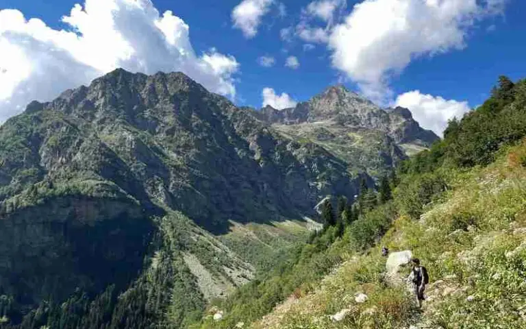 Wanderung zum Mazeri-Pass