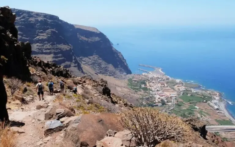 Hoch über dem Valle Gran Rey – Wanderung mit Tiefblick