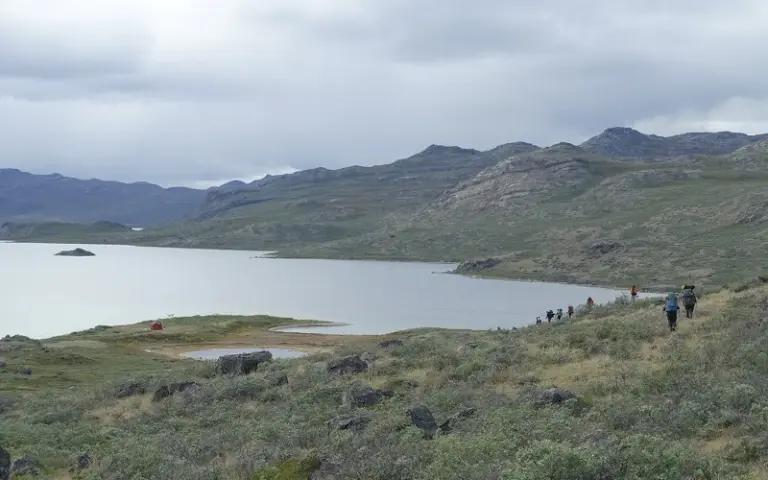 Hinauf zum Amitsorsuaq-See