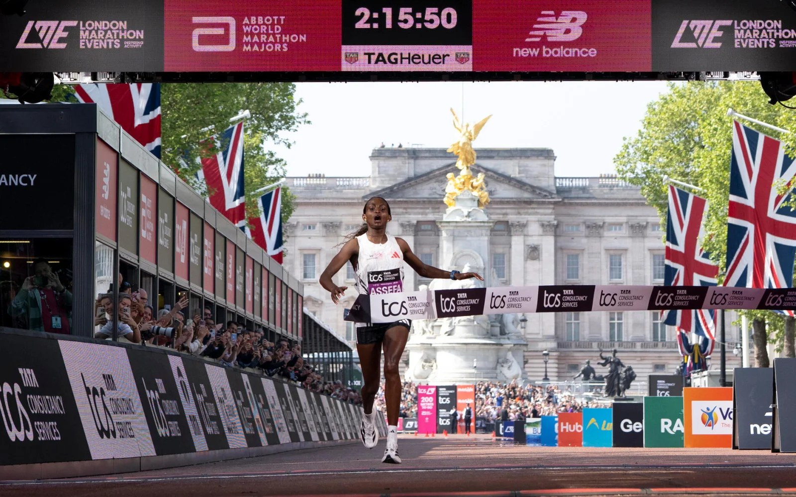 Tigist Assefa läuft den Marathon 2026 in 02:15:41 h Women-Only Weltrekord!