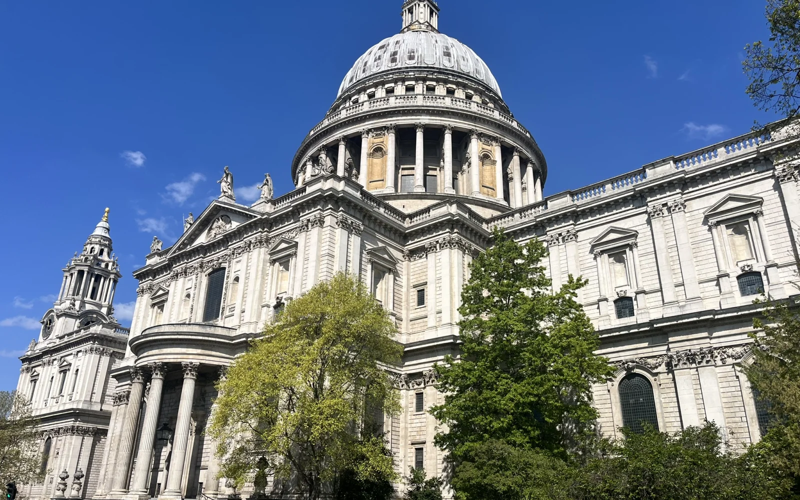 Die St.-Pauls-Kathedrale gehört zu den größten Kirchen der Welt