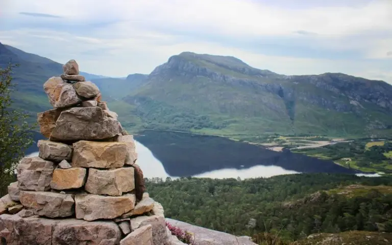 Beinn Eighe – Wanderung in Schottlands ältestem Naturschutzgebiet