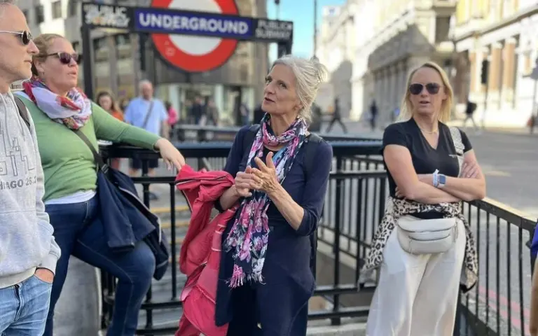 Morgendlicher Lockerungslauf durch London und Stadttour am Nachmittag