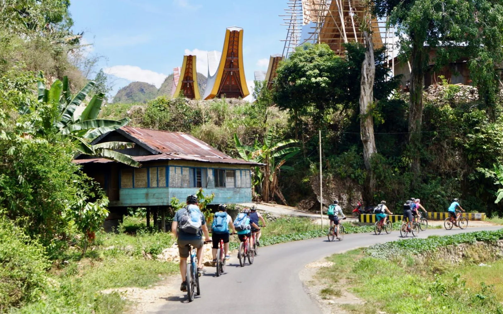 Per Rad im Hochland der Toraja