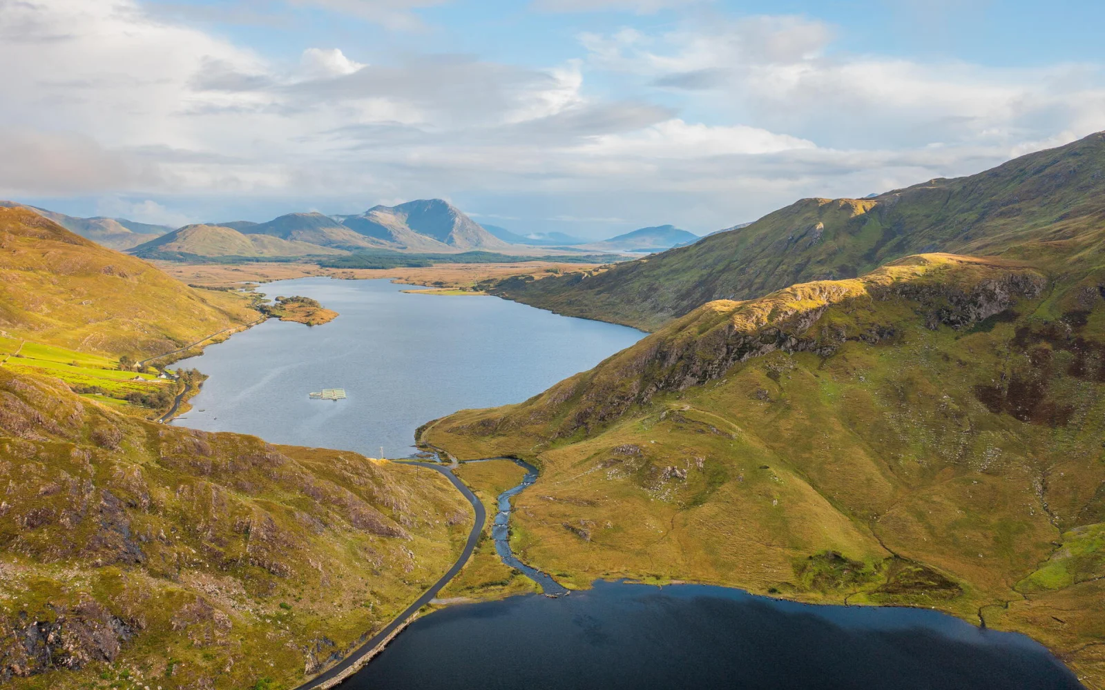 Lough Fee - das Hinterland Connemaras ist unberührt und voller mystischer Schönheit