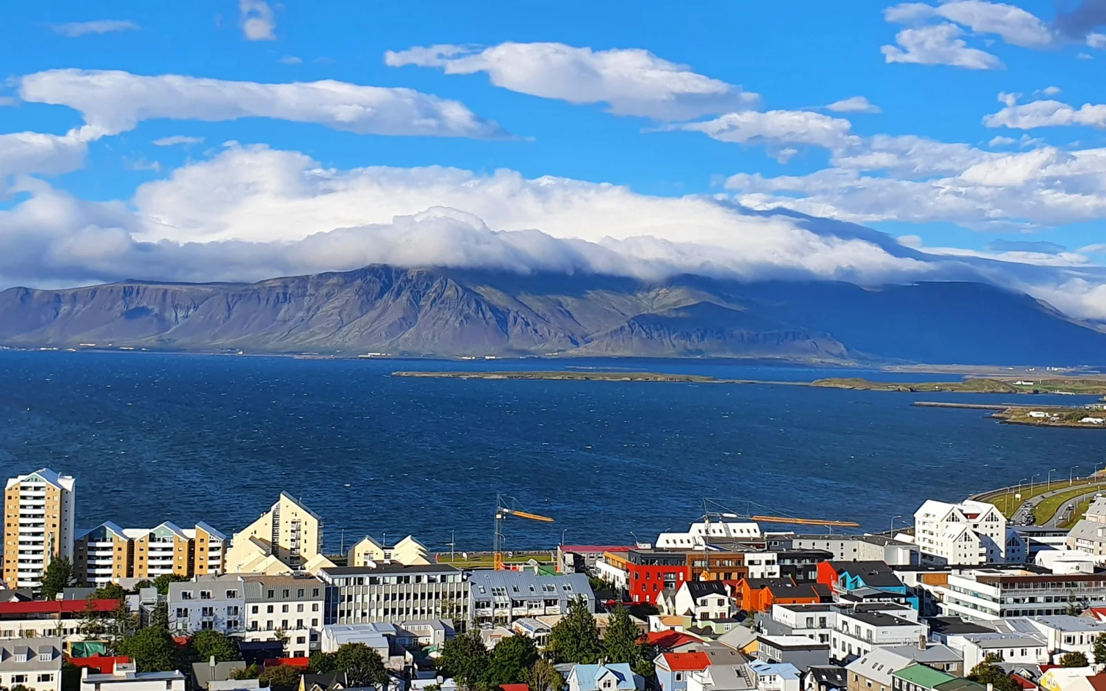 Ein Turmbesuch auf der Hallgrímskirkja verleiht einen genialen Überblick