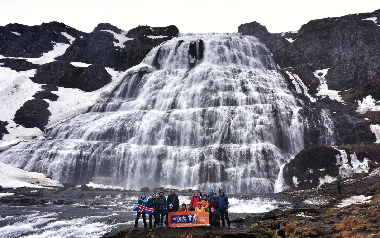 Teil unserer Entdeckungstour und König der Wasserfälle - der "Dynjandi"