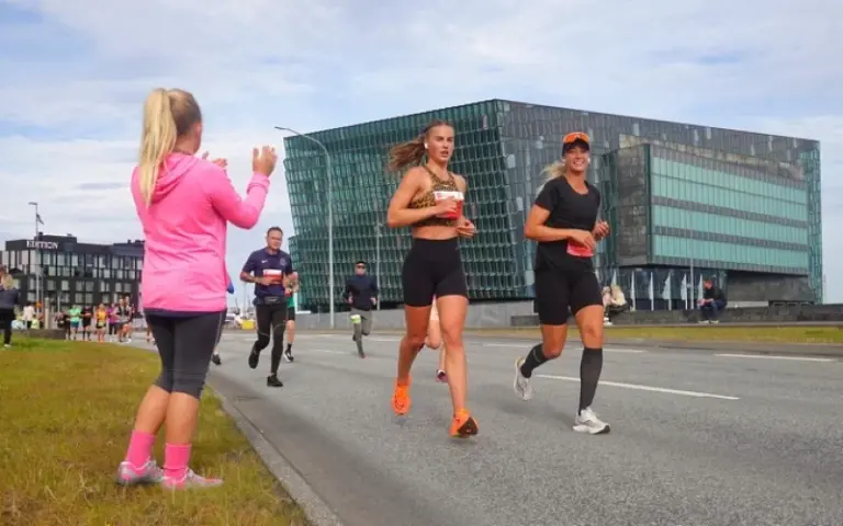 Raceday - Reykjavík-Marathon, Badezeit und Culture Night am Abend