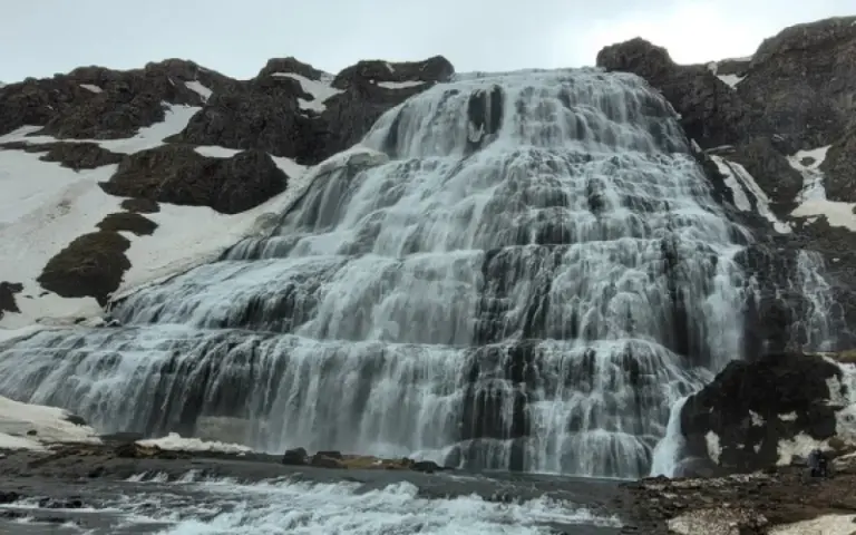 Aufbruch in die Westfjorde und Besuch des Dynjandi Wasserfalls