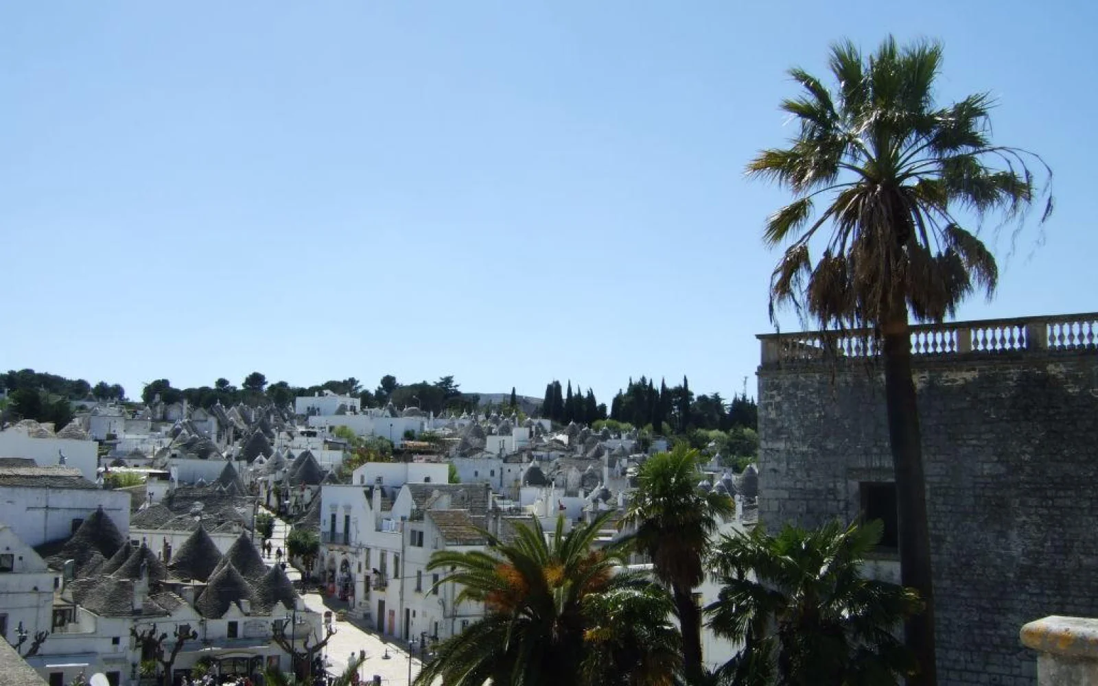 Blick auf die Dächer von Alberobello 
