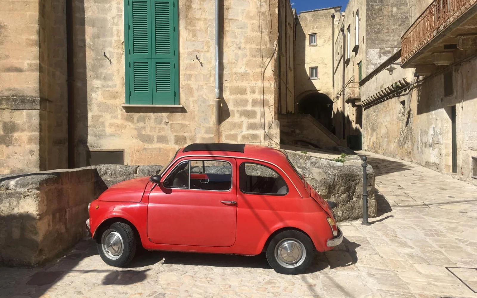 Eine italienische Ikone wie diese kann Ihnen beim Stadtspaziergang jederzeit begegnen