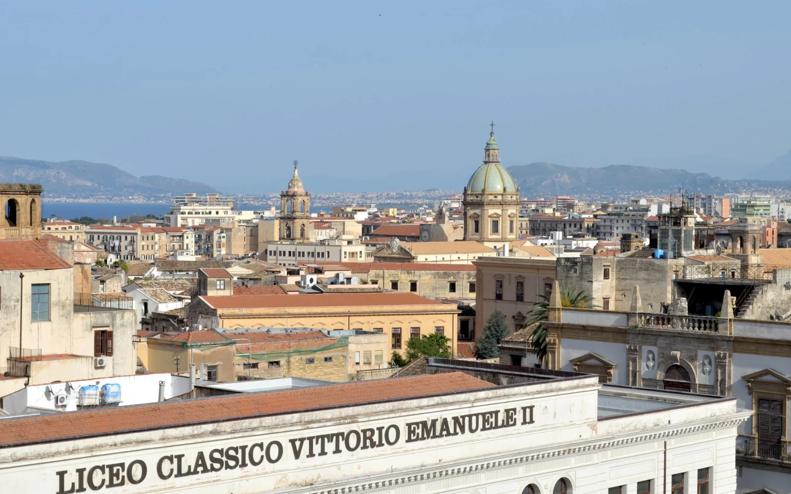 Ihre Reise beginnt und endet in der sizilianischen Inselhauptstadt Palermo.
