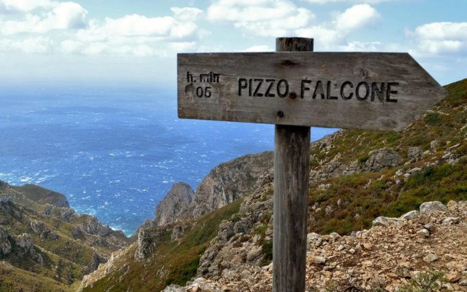 An Tag 5 erklimmen Sie die höchste Erhebung der Insel Marettimo: den Pizzo Falcone.