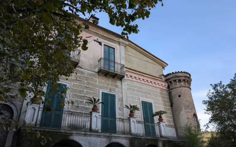 Arrivederci Palazzo: Flughafentransfer und individuelle Rückreise